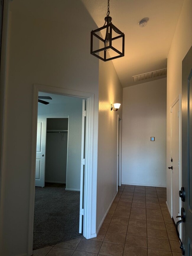 Foto del edificio - Beautiful 4-bed SFH in Tolleson