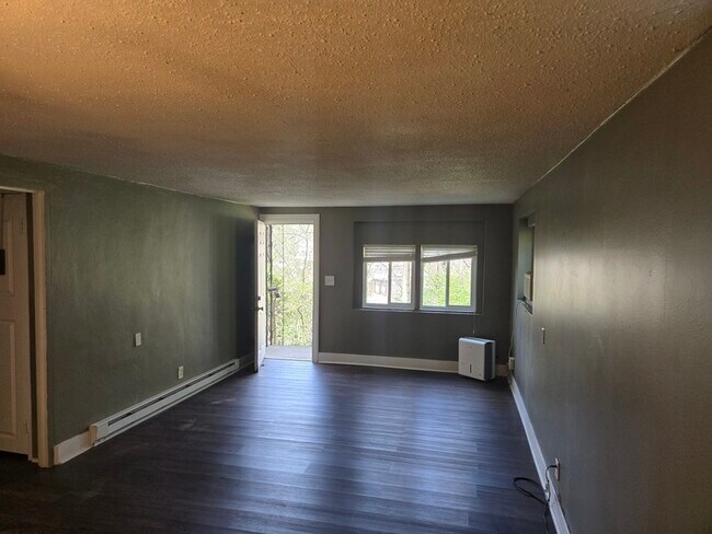Foto del edificio - 107 Hollyberry Ln