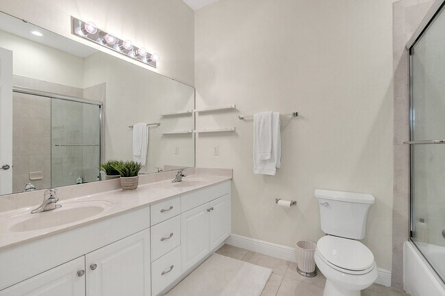 Photo - Beautiful Baldwin Park Orlando Town Home