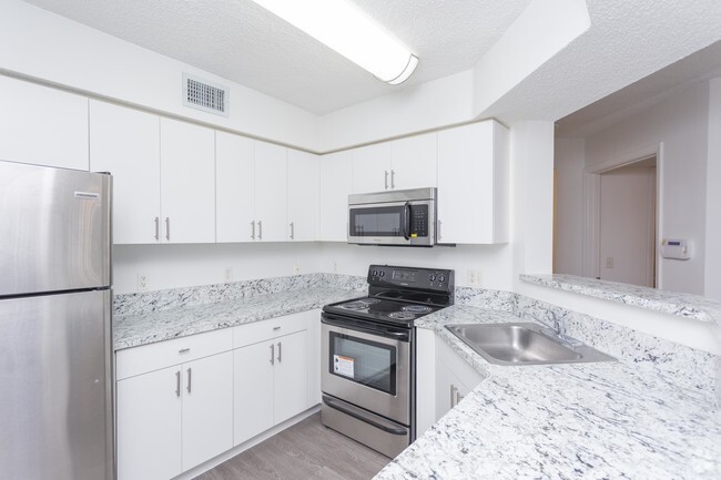 Foto del edificio - Doral Terrace Apartments - 4-5 Year Wait List