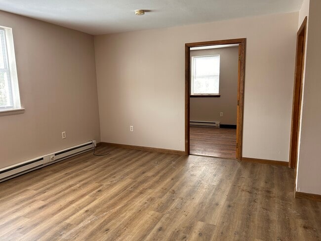 Building Photo - 5731 Telephone Rd