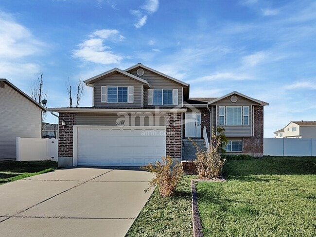 Building Photo - 2258 S 2775 W