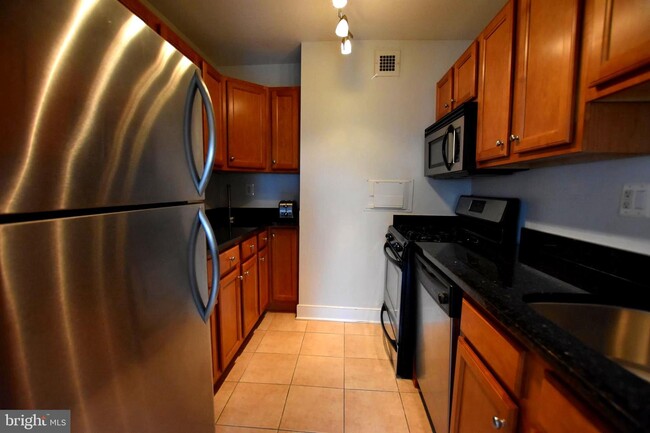 Foto del edificio - 1220 Blair Mill Rd
