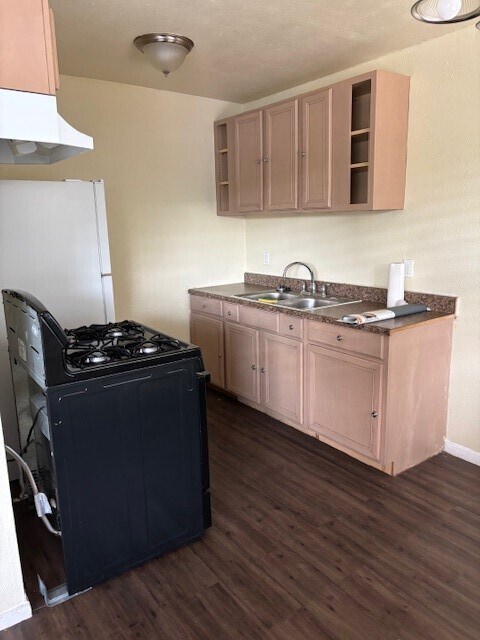 Foto del edificio - 3502 Campbell St