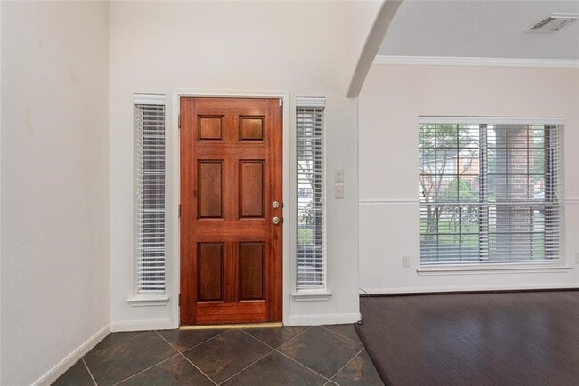 Foto del edificio - 10039 Noisy Waters Dr