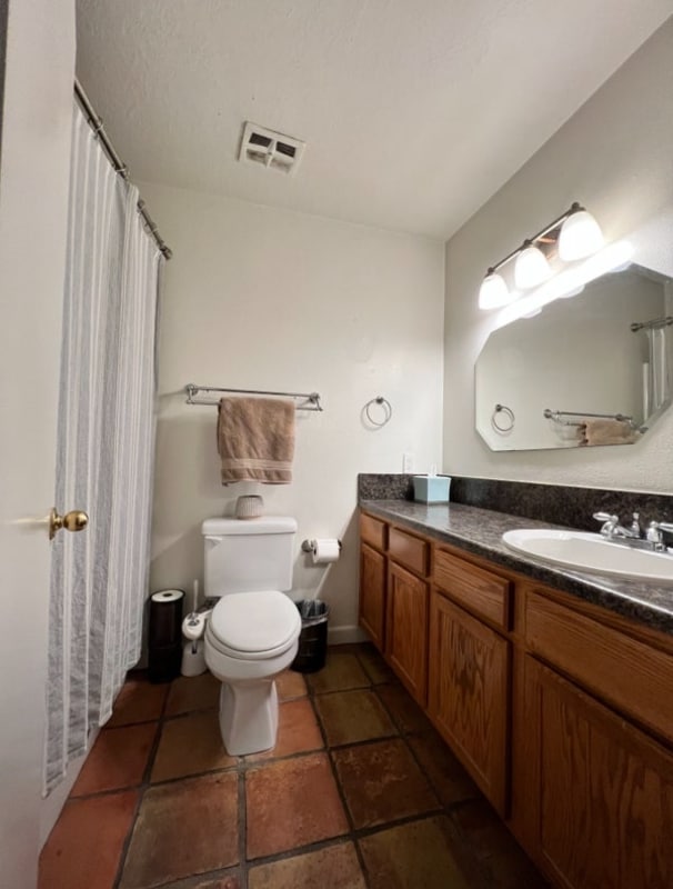 Building Photo - 123 unknown