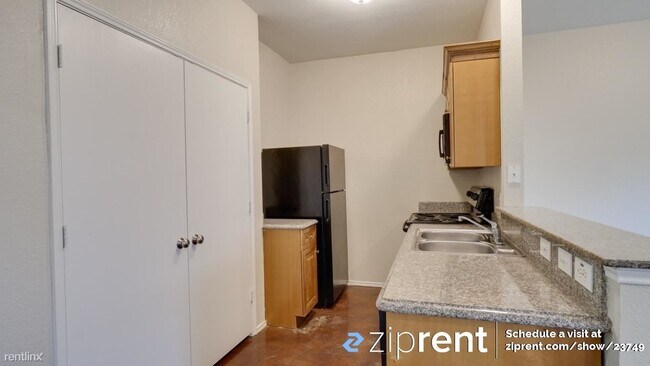 Foto del edificio - 3 br, 2 bath Townhome - 2340 Aldergate Dr,...