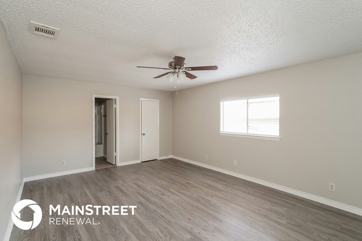 Foto principal - 7425 Myrtle Trail