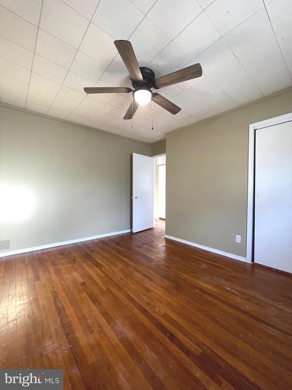 Foto del edificio - 46448 Franklin Rd