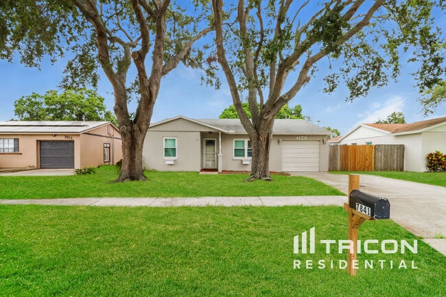 Building Photo - 7841 Shadow Run Dr
