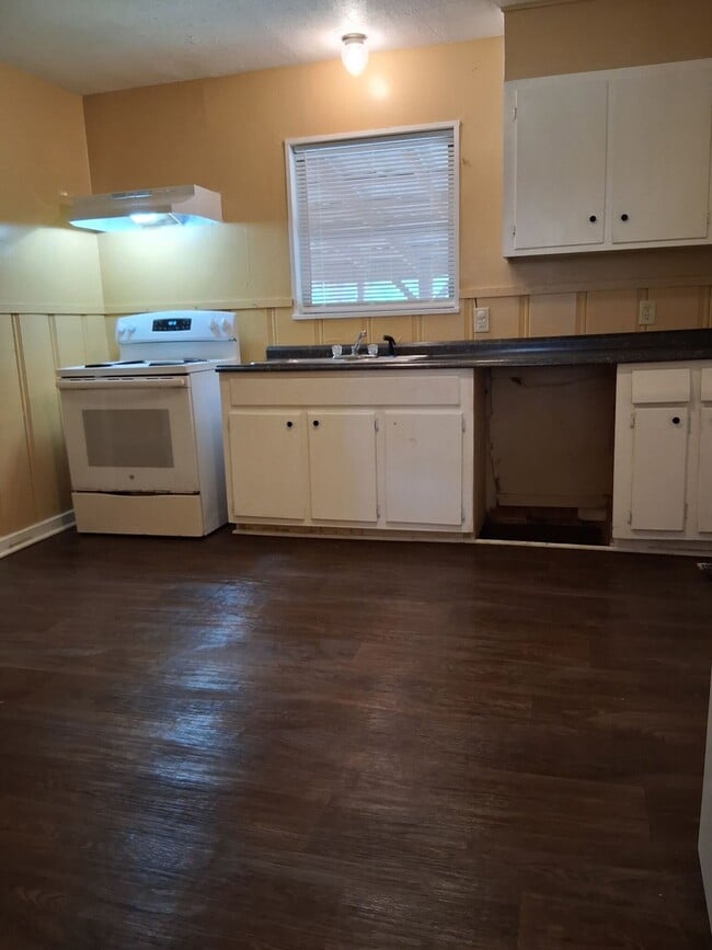 Photo - 1215 Tara Rd House