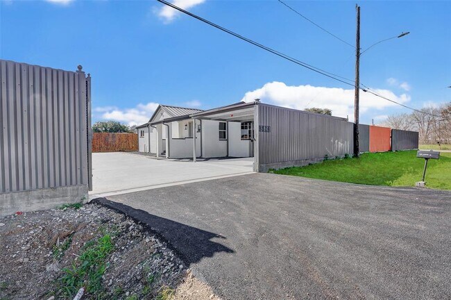 Building Photo - 3410 Gager St