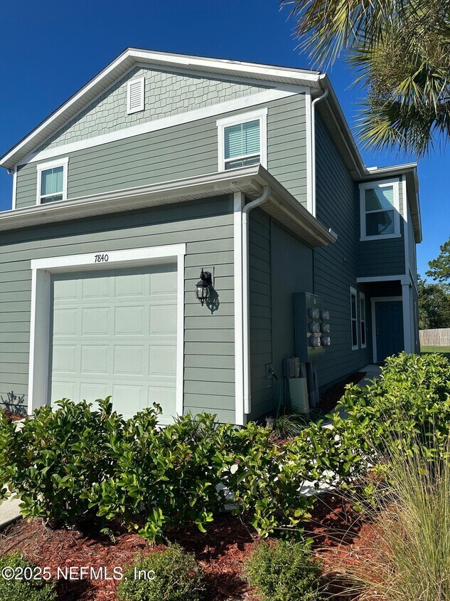 Foto principal - 7840 Echo Springs Rd