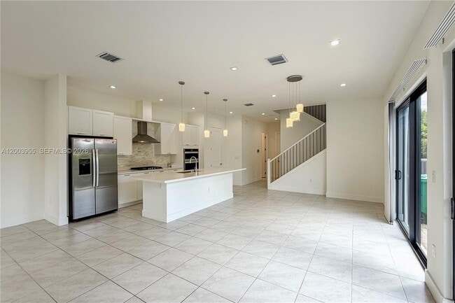 Foto del edificio - 4300 NW 80th Ave