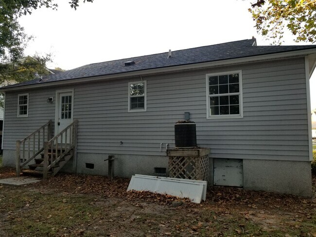 Building Photo - cute home on the Island