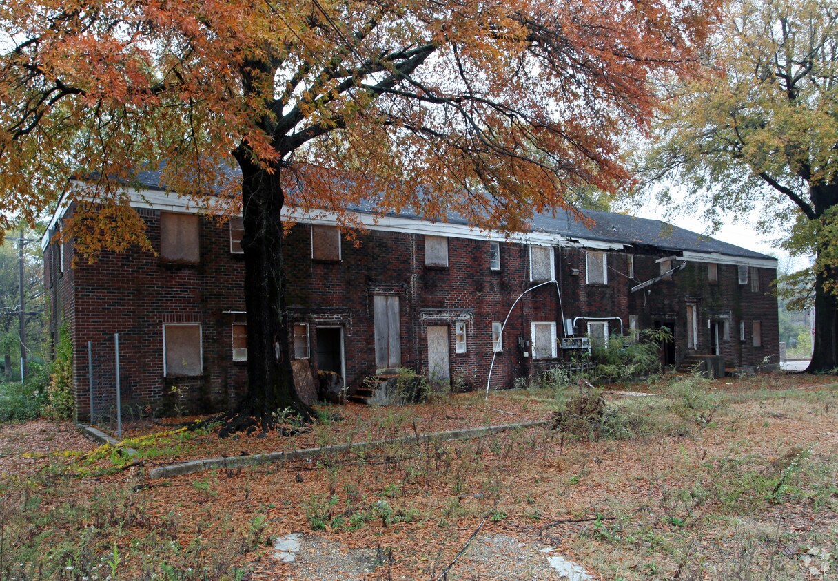 Primary Photo - 967 N Holmes St