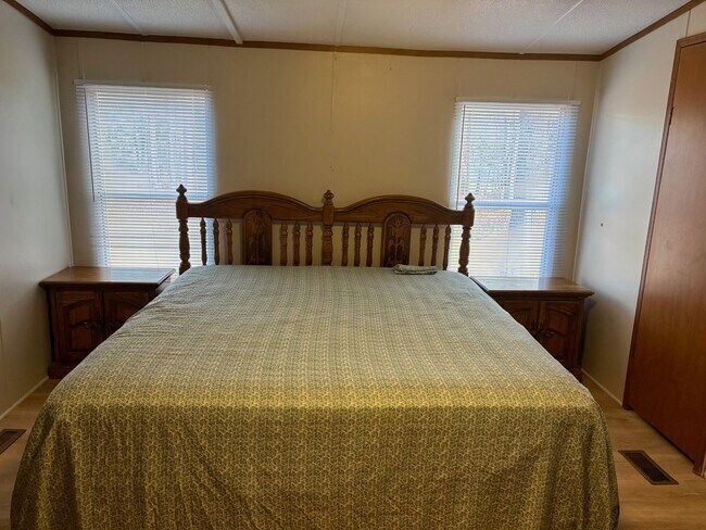 Foto del edificio - 61 Duckbill Rd