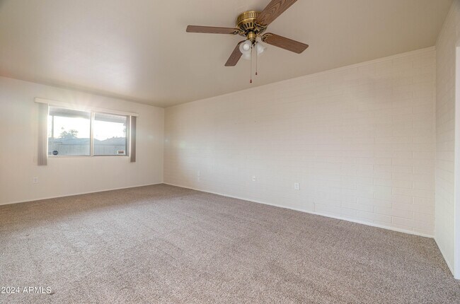 Foto del edificio - 10384 W Pinehurst Dr