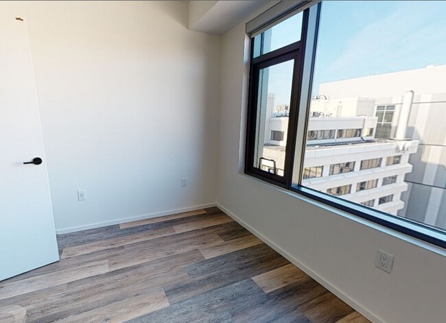 Building Photo - 340 Harrison Ave