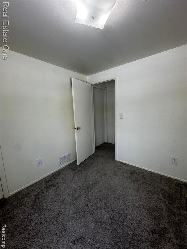 Foto del edificio - 102 Princeton Dr