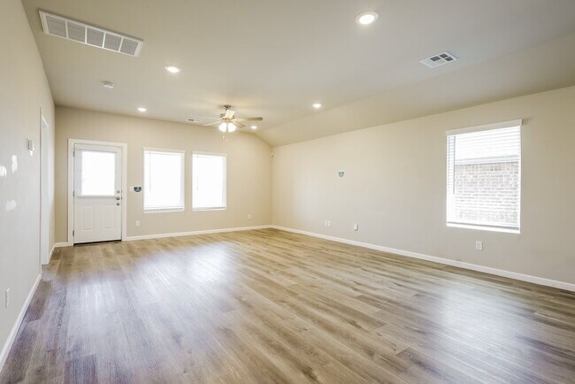 Building Photo - 10425 SW 40th St