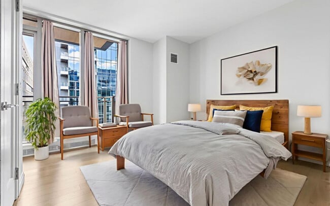 Building Photo - 49 Melcher St