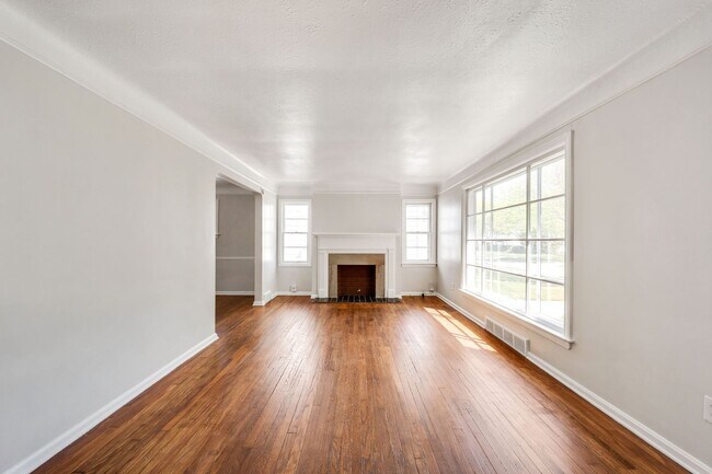 Building Photo - 1138 Avondale Rd