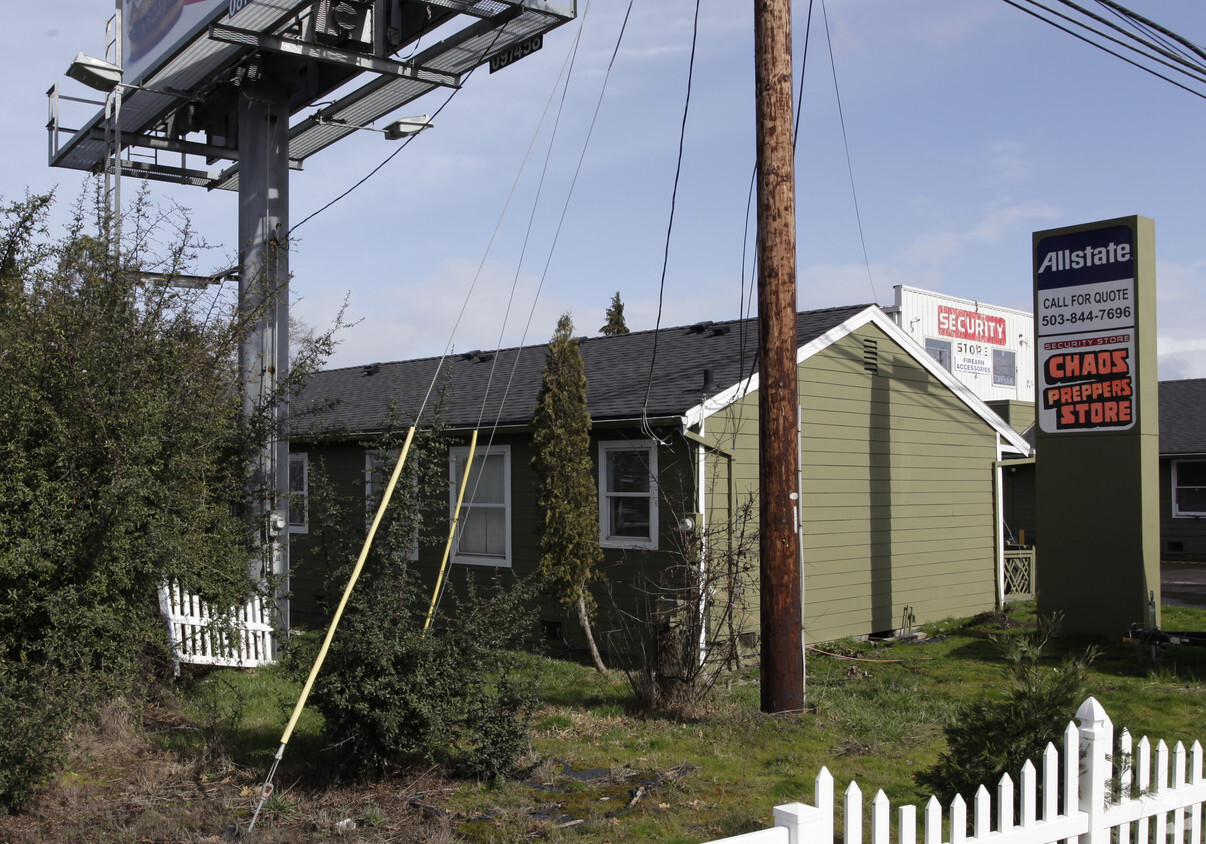 Building Photo - 4845 SE Tualatin Valley Hwy