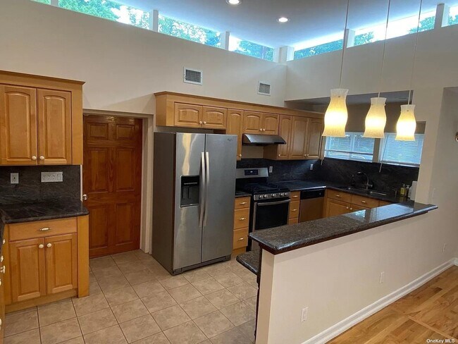 Foto del edificio - 40 Brampton Ln