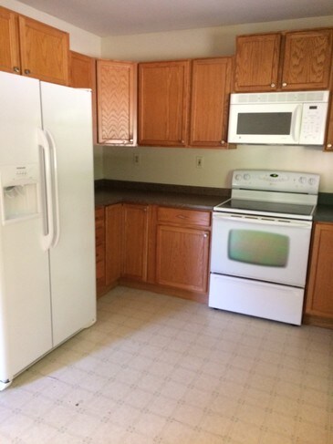 kitchen - 4771 Roop Rd