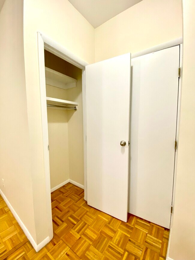 Foto del edificio - 409 E 78th St