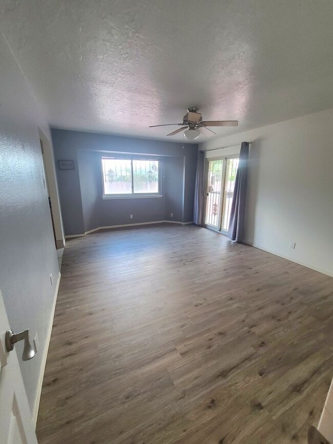 Building Photo - Beautiful 4BR+office home located in acade...