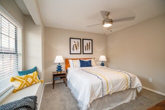 Building Photo - Northpointe Village