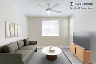 Building Photo - 5685 Park Dr