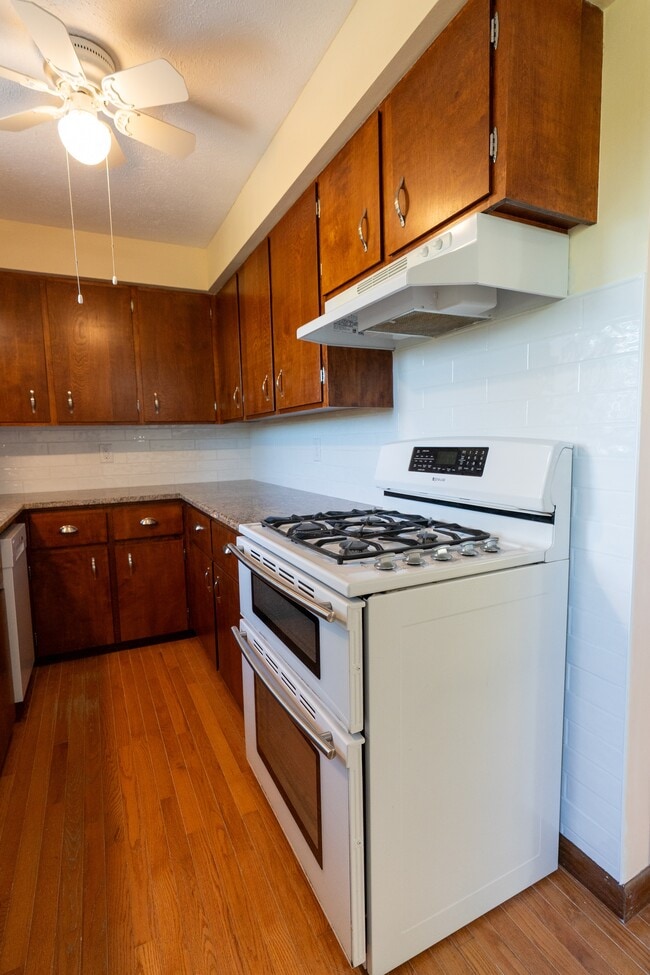 Building Photo - 29 Starlight Dr