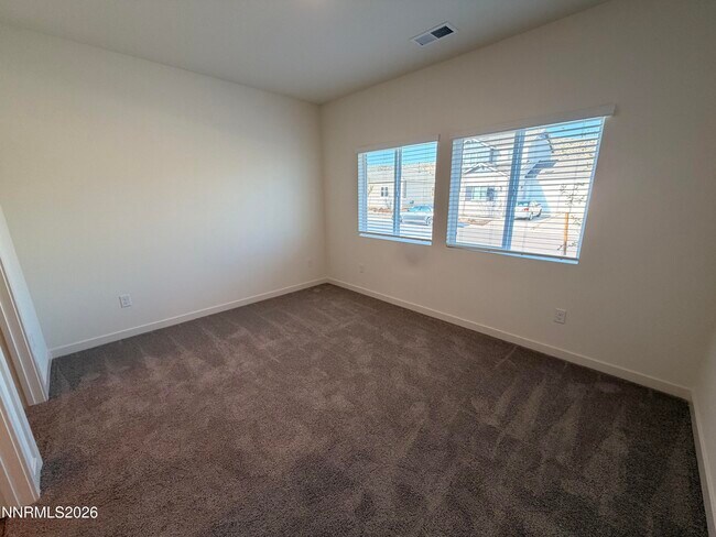 Foto del edificio - 8406 Vermilion Dr