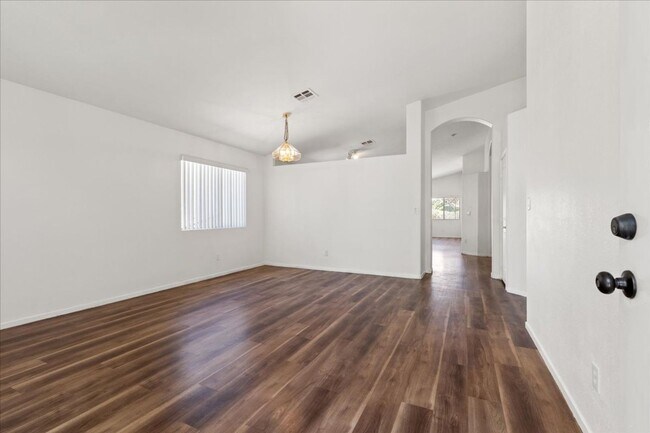 Foto del edificio - Summerlin North Amazing 3 Bedroom Home wit...