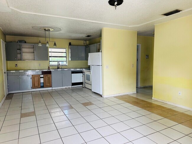 Foto del edificio - 3893 Allison Ct