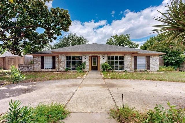 Primary Photo - 2407 Meadow Creek Dr