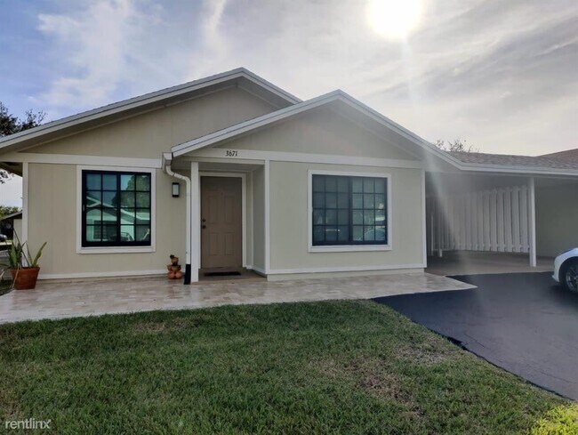 Foto del edificio - 3 br, 2 bath House - 3671 E Citrus Trce