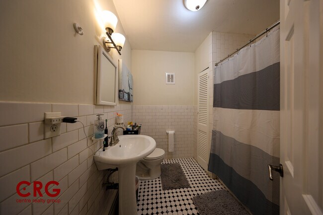Foto del edificio - 1728 Beacon St