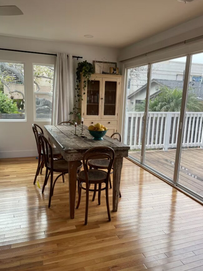 Building Photo - 2 Bedroom Cottage Just Blocks from the Beach in Ocean Beach