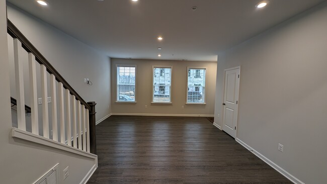 Family room - 13319 Coalfield Station Ln