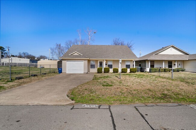 Foto del edificio - 4219 Young St