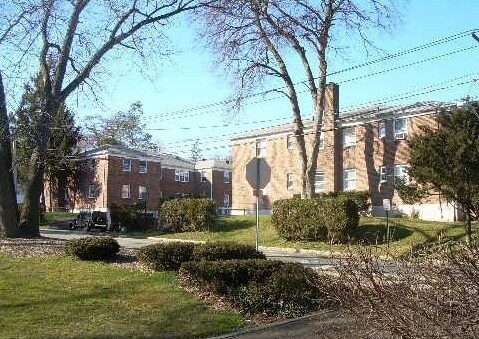 Primary Photo - 39 Spruce St