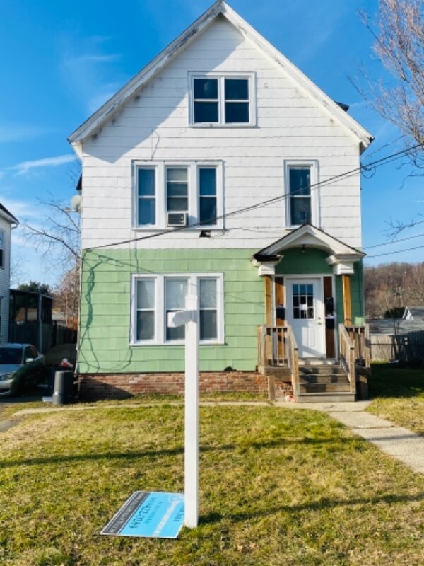 Primary Photo - 37 Lynwood Ave