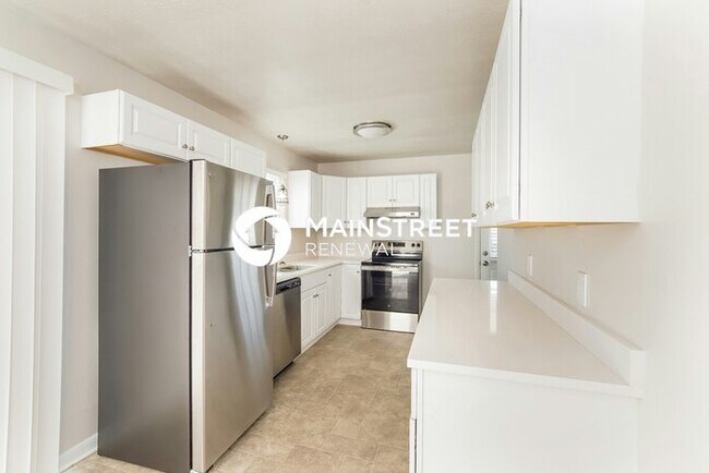 Foto del edificio - 4 Bedroom Pet-Friendly Home in KINGSTON, TN with Main Street Renewal