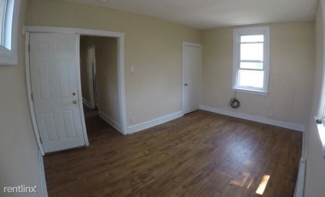 Building Photo - 1 br, 1 bath Apartment - 4935 Mulberry St