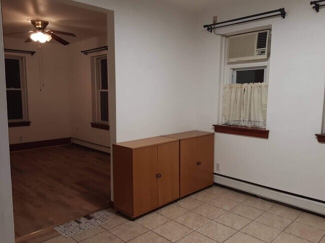 Foto del edificio - 40 Hamilton Rd