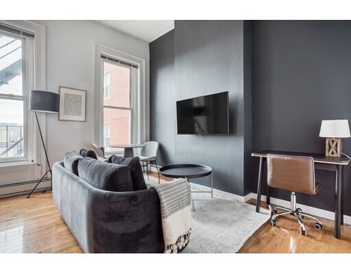 Foto del edificio - 541 E Broadway